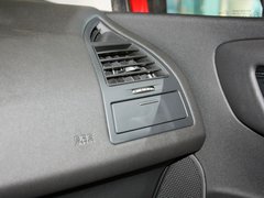 世嘉 2013款 两厢 1.6L 自动 CROSS