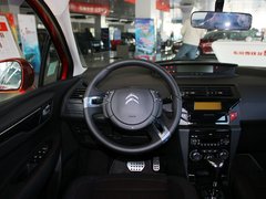 世嘉 2013款 两厢 1.6L 自动 CROSS