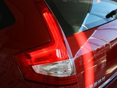 世嘉 2013款 两厢 1.6L 自动 CROSS