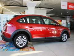 世嘉 2013款 两厢 1.6L 自动 CROSS