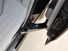 2013款 2.2T 自动 行政版
