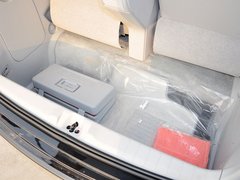 2013款 2.2T 自动 行政版