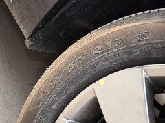 2013款 2.2T 自动 行政版