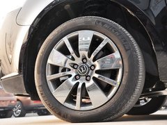 2013款 2.2T 自动 行政版
