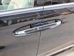 2013款 2.2T 自动 行政版