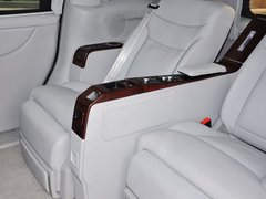 2013款 2.2T 自动 行政版