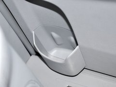 2013款 2.2T 自动 行政版