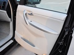2013款 2.2T 自动 行政版