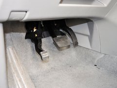 2013款 2.2T 自动 行政版