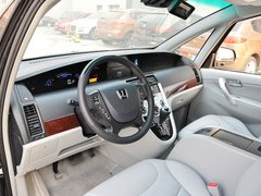 2013款 2.2T 自动 行政版