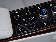 2013款 2.2T 自动 行政版
