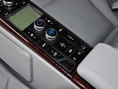 2013款 2.2T 自动 行政版