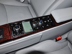 2013款 2.2T 自动 行政版