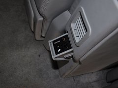 2013款 2.2T 自动 行政版