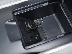 2013款 2.2T 自动 行政版