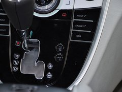 2013款 2.2T 自动 行政版