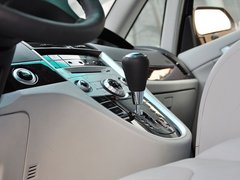 2013款 2.2T 自动 行政版