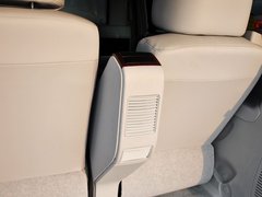 2013款 2.2T 自动 行政版