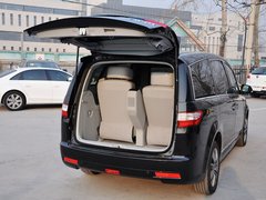 2013款 2.2T 自动 行政版