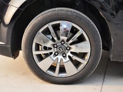 2013款 2.2T 自动 行政版