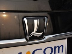 2013款 2.2T 自动 行政版