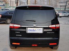 2013款 2.2T 自动 行政版