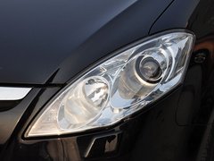 2013款 2.2T 自动 行政版
