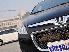 2013款 2.2T 自动 行政版