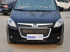 2013款 2.2T 自动 行政版