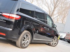 2013款 2.2T 自动 行政版