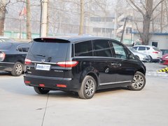 2013款 2.2T 自动 行政版