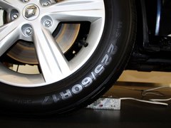 2013款 2.5 CVT 四驱都市版 5座