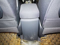 2013款 2.5 CVT 四驱都市版 5座