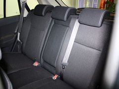 2013款 2.5 CVT 四驱都市版 5座