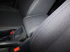 2013款 2.5 CVT 四驱都市版 5座