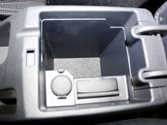 2013款 2.5 CVT 四驱都市版 5座