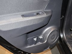 2013款 2.5 CVT 四驱都市版 5座
