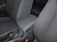 2013款 2.5 CVT 四驱都市版 5座