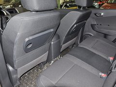 2013款 2.5 CVT 四驱都市版 5座
