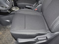 2013款 2.5 CVT 四驱都市版 5座