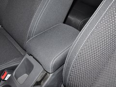 2013款 2.5 CVT 四驱都市版 5座