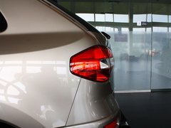 2013款 2.5 CVT 四驱舒适导航版 5座