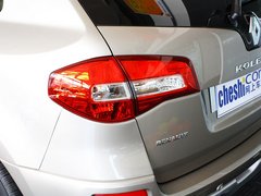 2013款 2.5 CVT 四驱舒适导航版 5座