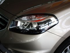 2013款 2.5 CVT 四驱舒适导航版 5座