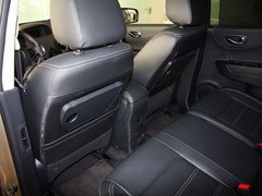 2013款 2.5 CVT 四驱舒适导航版 5座