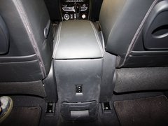 2013款 2.5 CVT 四驱舒适导航版 5座