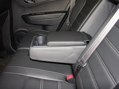 2013款 2.5 CVT 四驱舒适导航版 5座