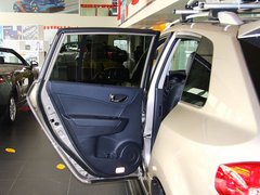 2013款 2.5 CVT 四驱舒适导航版 5座