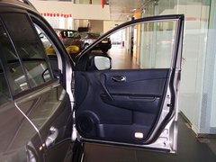 2013款 2.5 CVT 四驱舒适导航版 5座