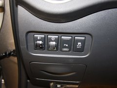 2013款 2.5 CVT 四驱舒适导航版 5座